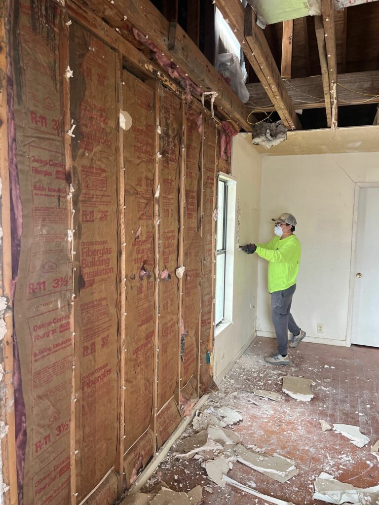 Hondo, TX, commercial construction, residential construction, office, building, church, remodel, reconstruct, rebuild, siding, roofing, fencing, wood, metal, framing, company